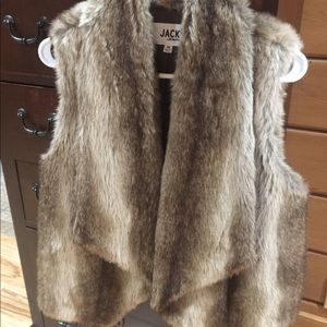 Beautiful faux fur Jack by BB Dakota vest medium